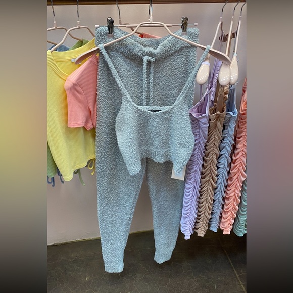 New very comfortable top and pants set - Picture 3 of 16